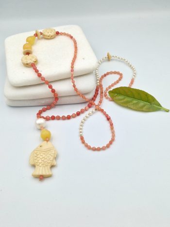 Κολιέ με ημιπολύτιμες πέτρες