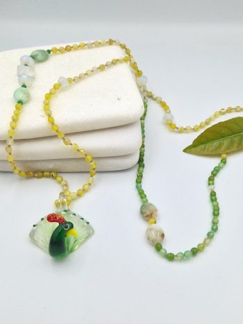 Κολιέ με ημιπολύτιμες πέτρες