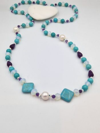 ΗΜΙΠΟΛΥΤΙΜΕΣ ΠΕΤΡΕΣ