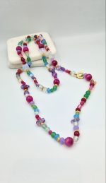 ΠΟΛΥΧΡΩΜΕΣ ΗΜΙΠΟΛΥΤΙΜΕΣ ΠΕΤΡΕΣ