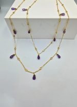 Αλυσίδες με ζιρκον και αμέθυστους .