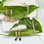 Σκουλαρίκια με zircon.