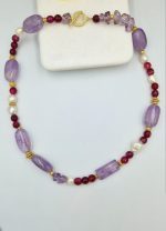Amethysts, agates and freshwater pearls.